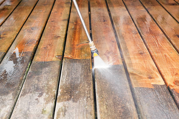 Best Sidewalk Pressure Washing  in Mchenry, IL